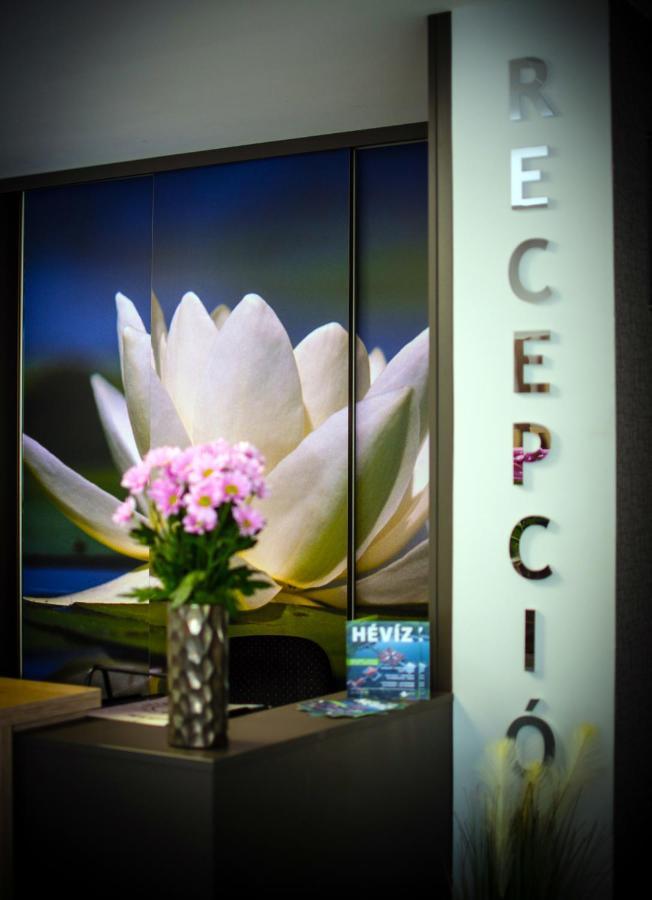 Easy Suites เฮวิซ ภายนอก รูปภาพ