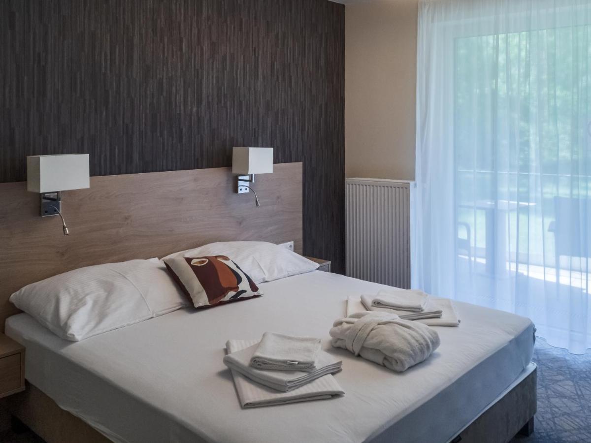 Easy Suites เฮวิซ ภายนอก รูปภาพ